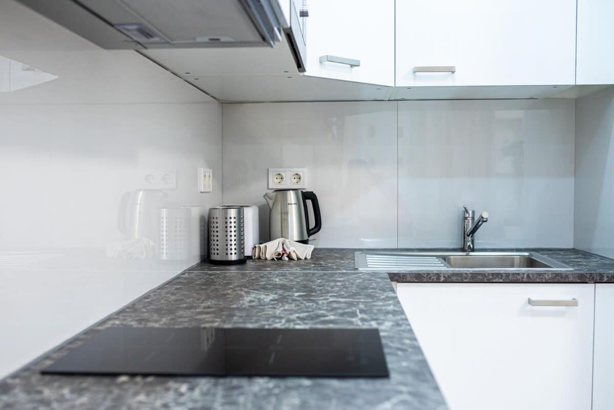 Extra Central - New - Charming Studio Budapest Bagian luar foto
