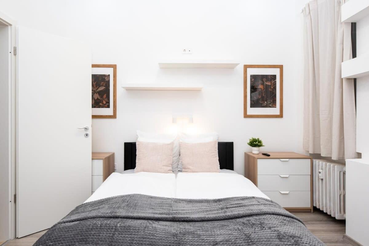 Extra Central - New - Charming Studio Budapest Bagian luar foto